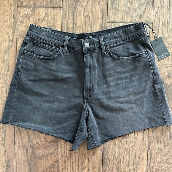 Joe's Vintage Easy Delia Shorts In Black - Picture 2 of 7